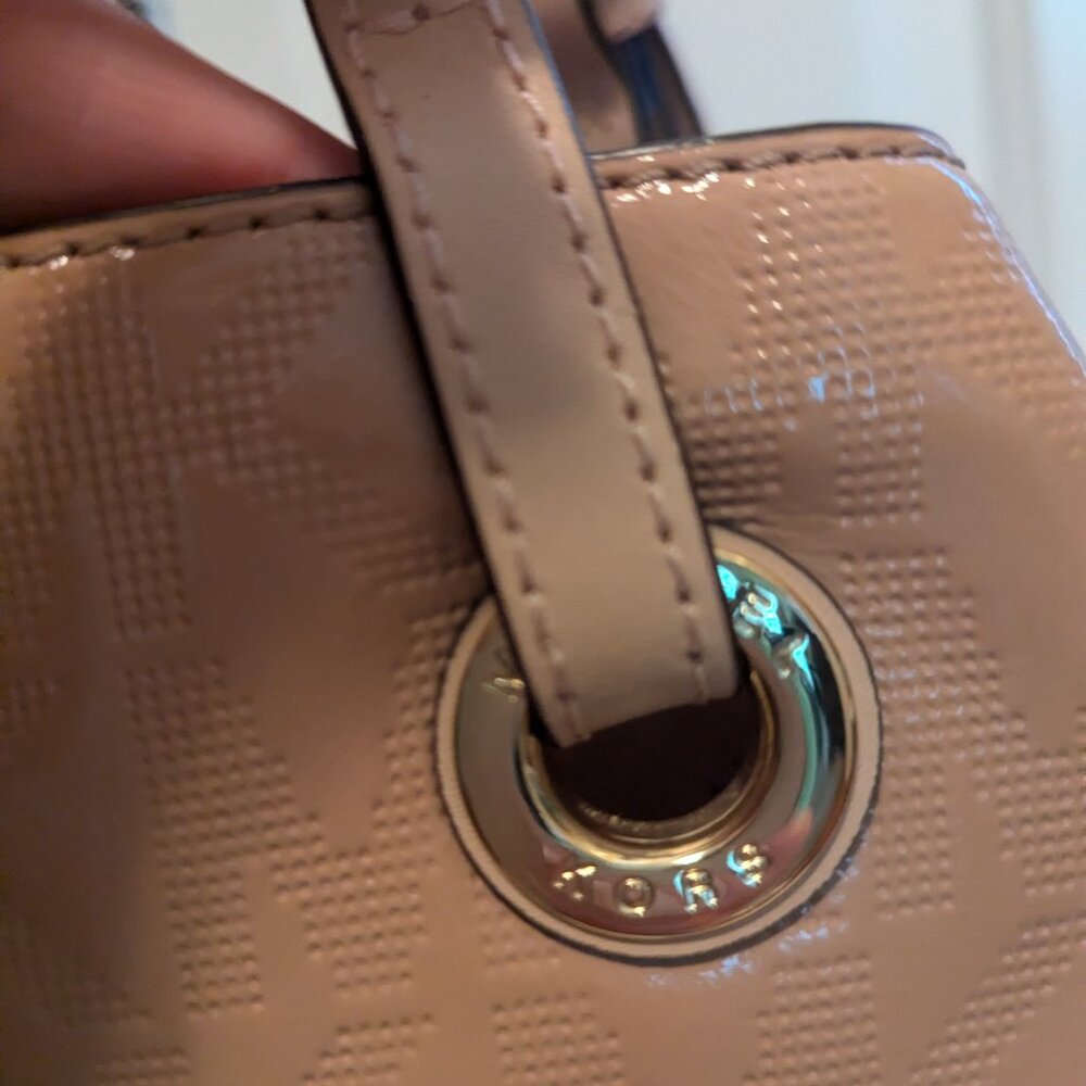 Michael Kors Tote Bag - Picture 3 of 13